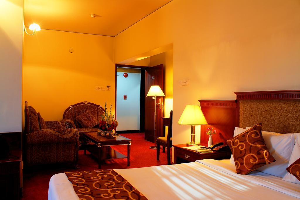 Hotel Bon Vivant Dhaka Room photo